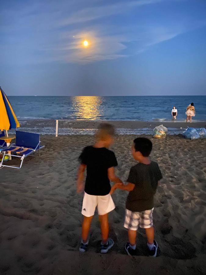Residence El Palmar Fronte Mare, Fronte Spiaggia Лидо ди Йезоло Екстериор снимка
