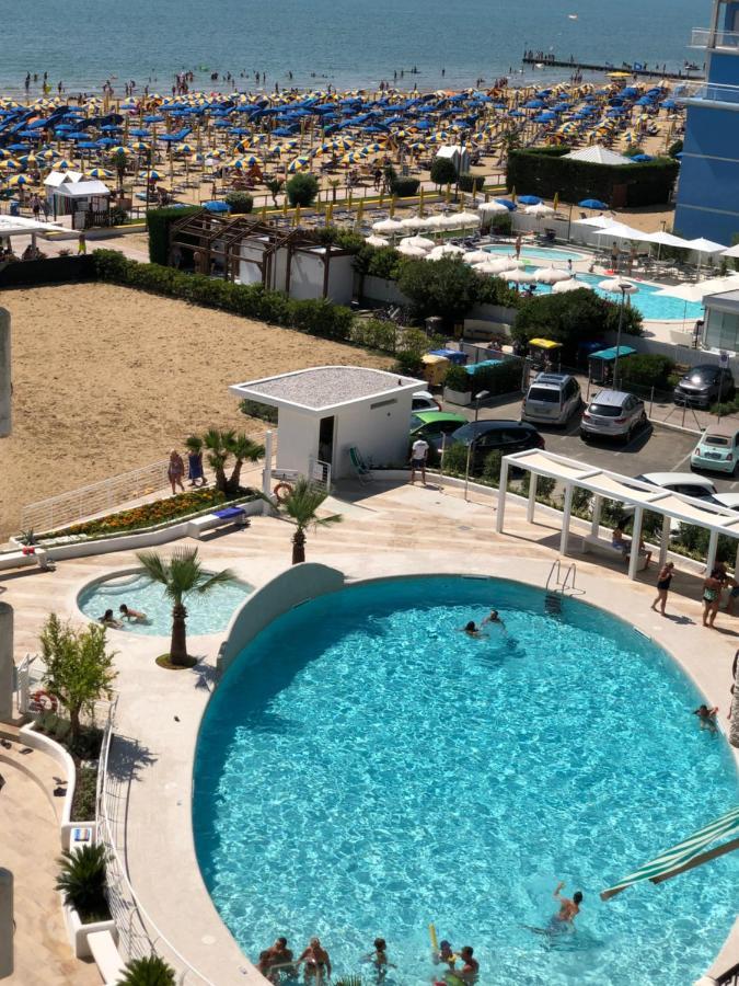 Residence El Palmar Fronte Mare, Fronte Spiaggia Лидо ди Йезоло Екстериор снимка