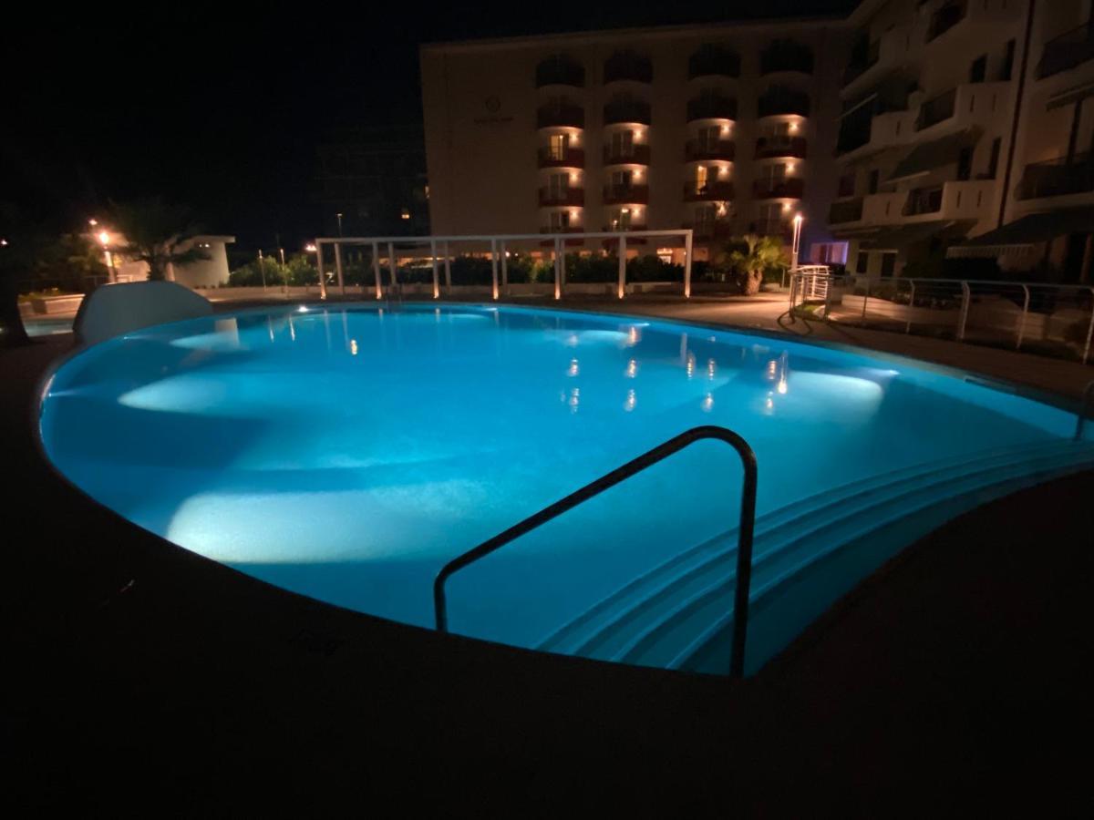 Residence El Palmar Fronte Mare, Fronte Spiaggia Лидо ди Йезоло Екстериор снимка