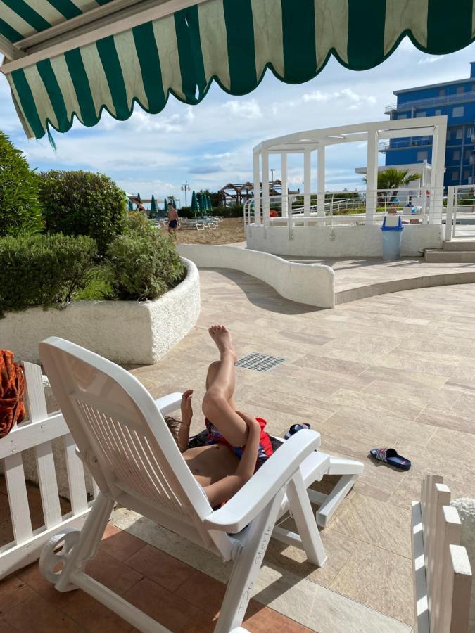Residence El Palmar Fronte Mare, Fronte Spiaggia Лидо ди Йезоло Екстериор снимка